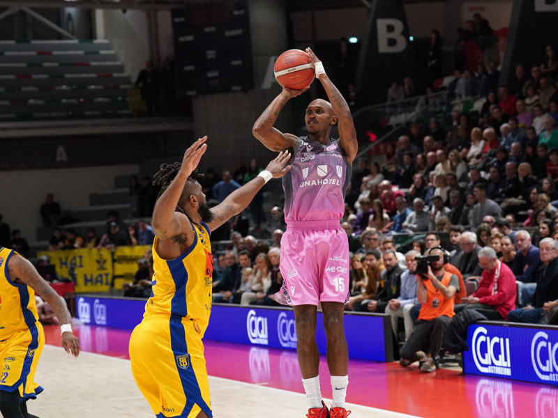 Pallacanestro-reggiana--(2)